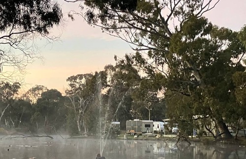 Stawell House | Backpacker / Work Time Accommodation in Cabin Park