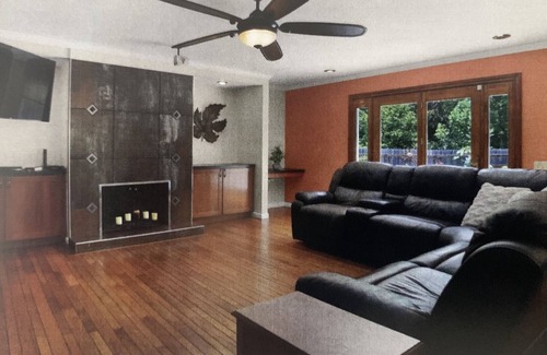 Glencoe House | Backyard Oasis 3 bedroom house with heated saltwater pool