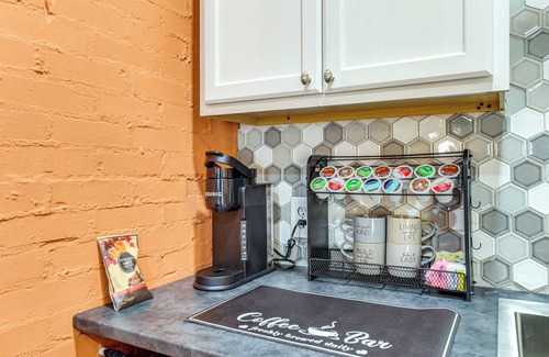 Sumter Apartment | Backyard Oasis w/Pool: Sunny Sumter Studio!