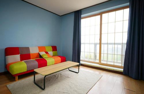 Byeonsan House | Bada Jeonmang With Hill Pension