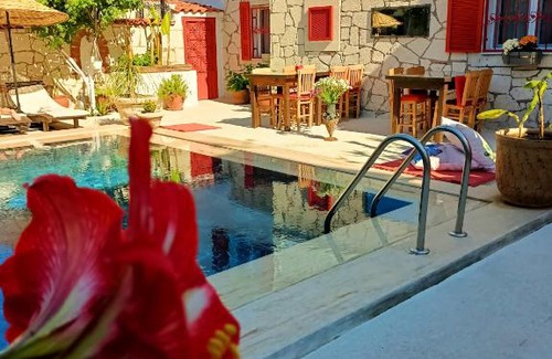 Hacımemis Hotel | BADEMİÇİ OTEL
