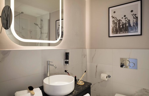 Baden-Baden Hotel | Badischer Hof Baden-Baden - Leonardo Limited Edition