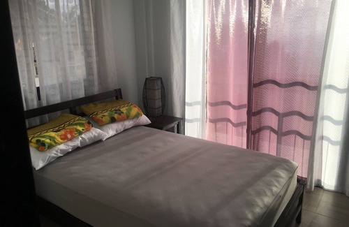 Baguio Bed & Breakfast | Baguio City Area - Suburban living in surrounding majestic mountains & Sunset