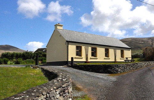 Dunquin Cottage | Baile Na Ratha,Dingle Peninsula,Next Stop Blaskets Island