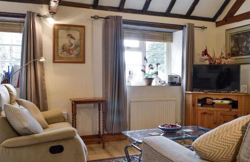 Ampney Crucis House | Bakery Cottage