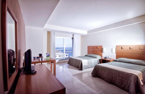 Ricardo Flores Magon Hotel | Balajú Hotel & Suites