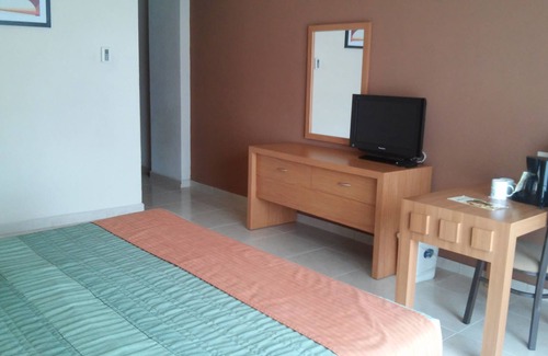 Ricardo Flores Magon Hotel | Balajú Hotel & Suites