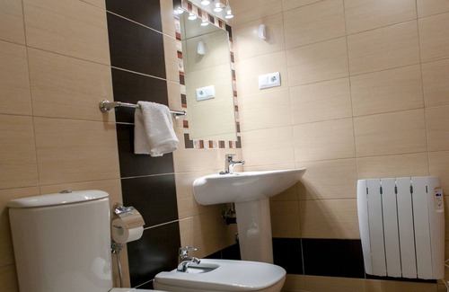 Roda de Isabena Apartment | Balcón de Roda - SIERRA SUR, spacious well-equipped apartments free wifi