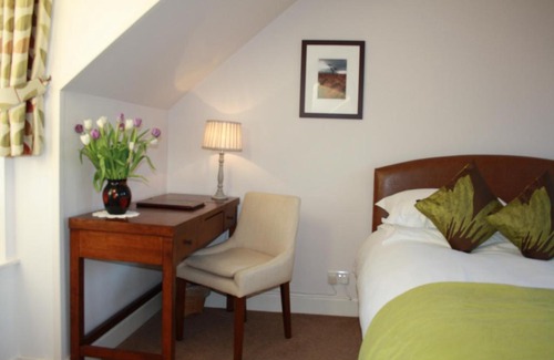 Dollar Bed & Breakfast | Baldiesburn Bed & Breakfast