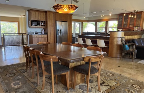 Pupukea House | Bali-Inspired White Sand Beachfront House w/Large Deck, GYM, & Lots of Toys!nn