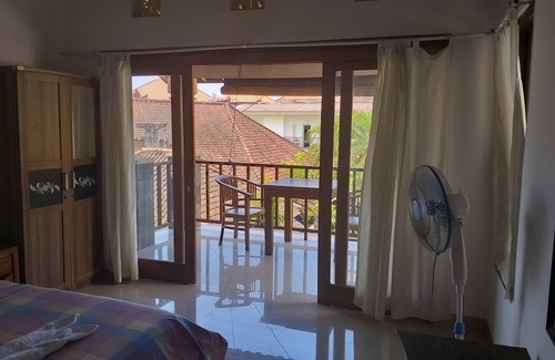 Purwakerti House | Bali Sari Homestay