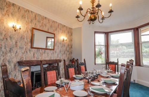 Marybank House | Balloan House