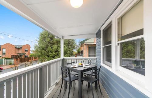 Balgownie House | Bally Escape - Cottage Serenity in a Scenic Village