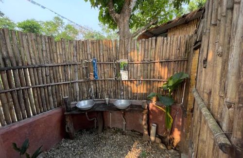 Sauraha House | Bamby Chilling House - Feel The Nature