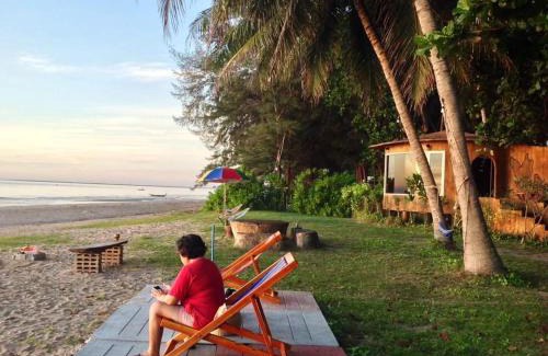 Lang Suan Hotel | Ban Tawansongfa