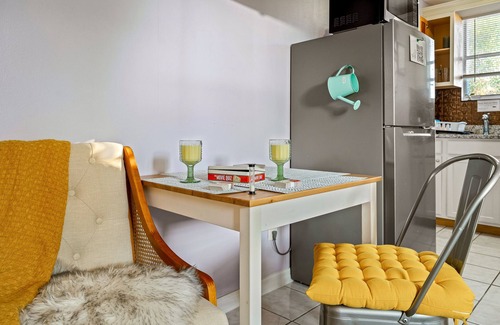 Southwest Apartment | Banana Bungalow with Dreamy New Bathroom