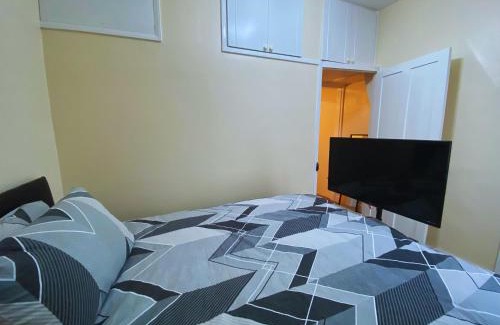 Banbury Apartment | Banbury House Sleeps 5 Walking Distance To The Station