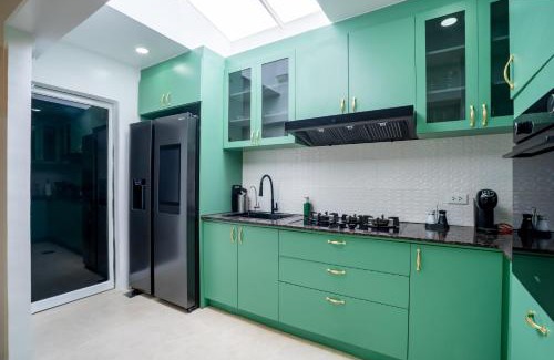 Bang Rak Phatthana House | Bangkok Luxury Private Pool & Jacuzzi Villa , Daily Maid