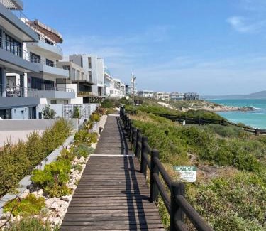 Calypso Beach House | Barefoot at Calypso Beach