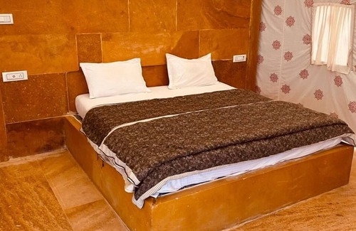 Jaisalmer Hotel | Barkha Desert Safari Camp Sam Sand Dunes