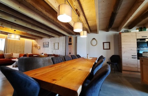 Bulson House | BARLEY GRAIN AND DOGWOOD