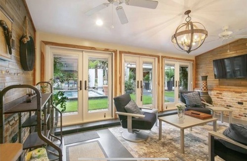 Mandeville House | BARNDOMINIUM ONE OF A KIND!