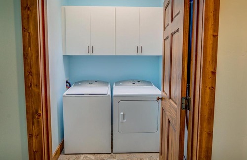West Yellowstone House | Barnes on Boundary Unit A