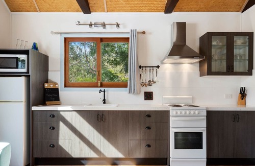 Mount Barney Bed & Breakfast | Barney Creek Vineyard Cottages