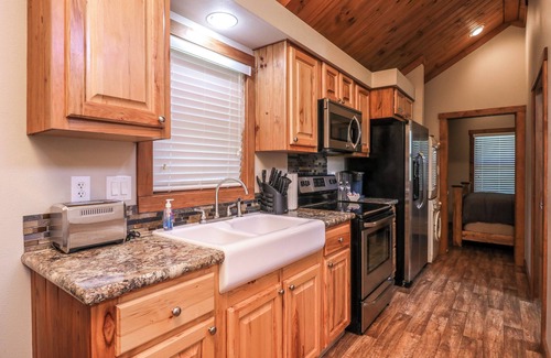 Gilmer Cabin | Barnwell Mountain Cabins #1: Cabin/tiny home w/loft in Gilmer across from BMRA