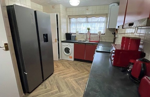 Basildon House | Basildon - Stay 5 - Garden - Parking - Town Centre