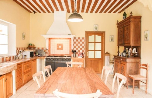 Maillane House | BASTIDE 320M² WITH PRIVATE POOL, "village on foot", 12 People