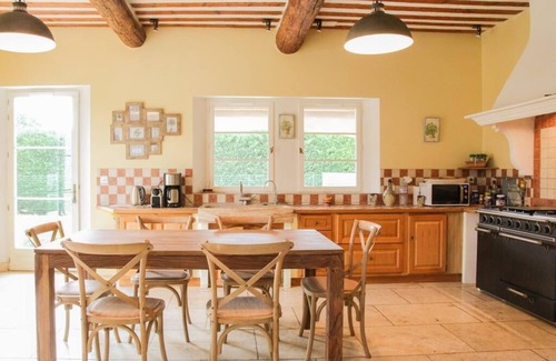 Maillane House | BASTIDE 320M² WITH PRIVATE POOL, "village on foot", 12 People