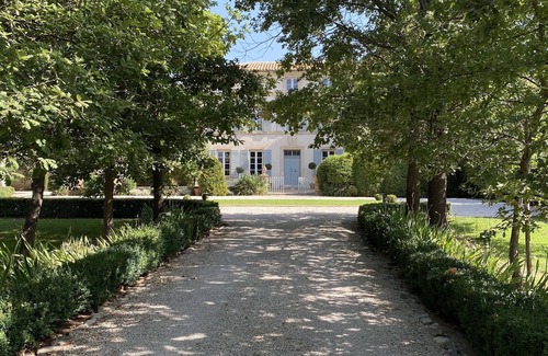 Aix-en-Provence House | Bastide XIX eme Aix en Provence/19th Century Bastide featuring 8 BR & 7 baths