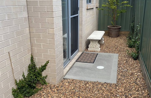 Eglinton House | BATHURST GUEST SUITE