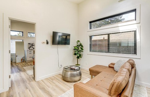 Pinole Apartment | Bay Area Apt with Patio Near Parks and Hiking!