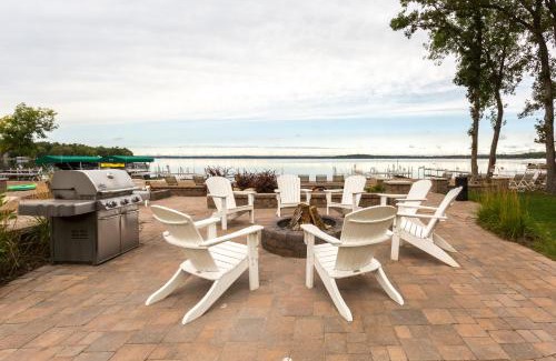Nisswa Apartment | Bay Colony- Unit 764 - Lower