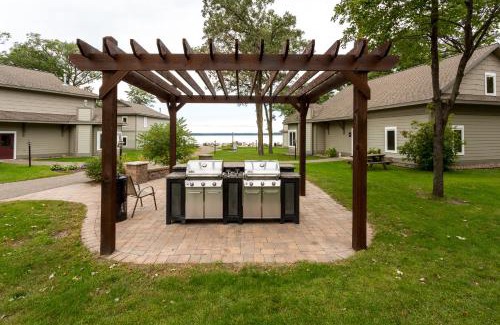 Nisswa Apartment | Bay Colony- Unit 764 - Lower