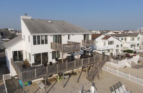 Beach Haven West House | Bay Front Home - Watch the sun rise over LBI. Pier for Boat/Swim/SUP/Kayak/Crab