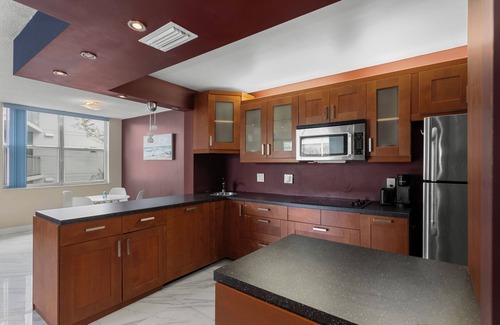 Bay Harbor Islands Apartment | Bay Harbor Sunset Apt 2A