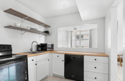 Bay Harbor Islands Apartment | Bay Harbor Sunset Apt 5C