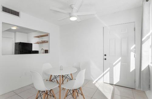 Bay Harbor Islands Apartment | Bay Harbor Sunset Apt 5C