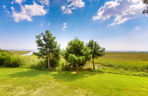 Assateague Pointe House | Bay-View Beauty in Assateague Point