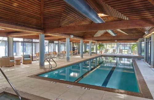 Berkeley House | Bay views overlooking Berkeley Marina !