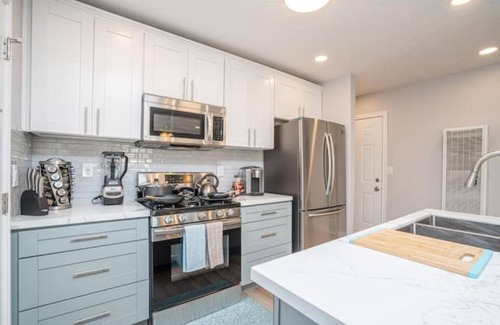 Lincoln Acres House | Bayfront Newly Remodeled Home #An