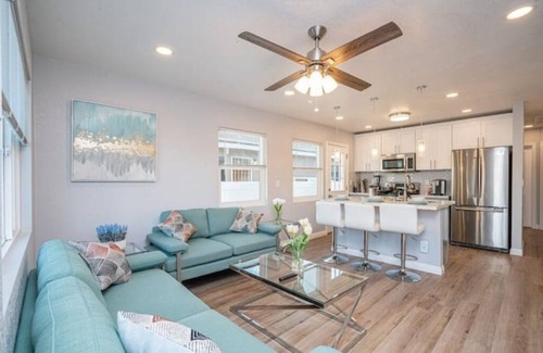 Lincoln Acres House | Bayfront Newly Remodeled Home #An