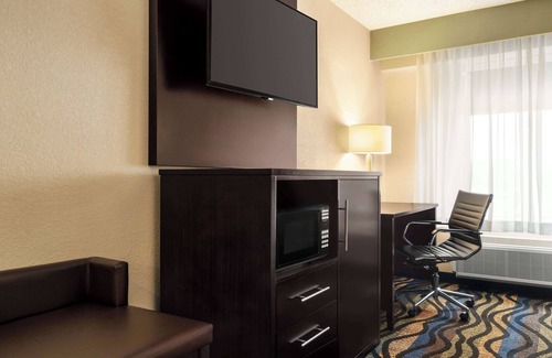 Georgetown Hotel | Baymont by Wyndham Georgetown/Lexington North