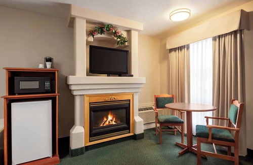 Hinton Hotel | Baymont by Wyndham Hinton