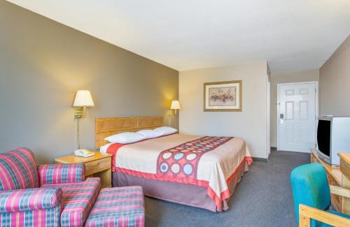Estrella Hotel | Baymont by Wyndham Phoenix I-10 near 51st Ave
