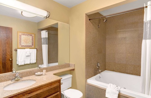 Provo Hotel | Baymont by Wyndham Provo River