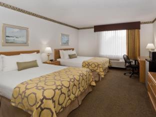 Rockford Hotel | Baymont by Wyndham Rockford